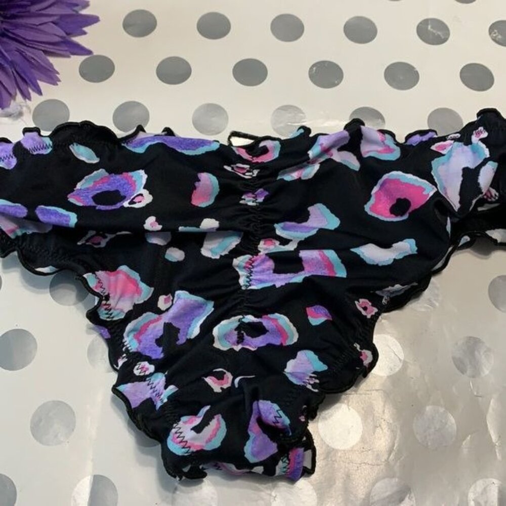 Salt + Cove Black & Multicolor Abstract Ruffle Trim Bikini Bottom Size S - Picture 4 of 7